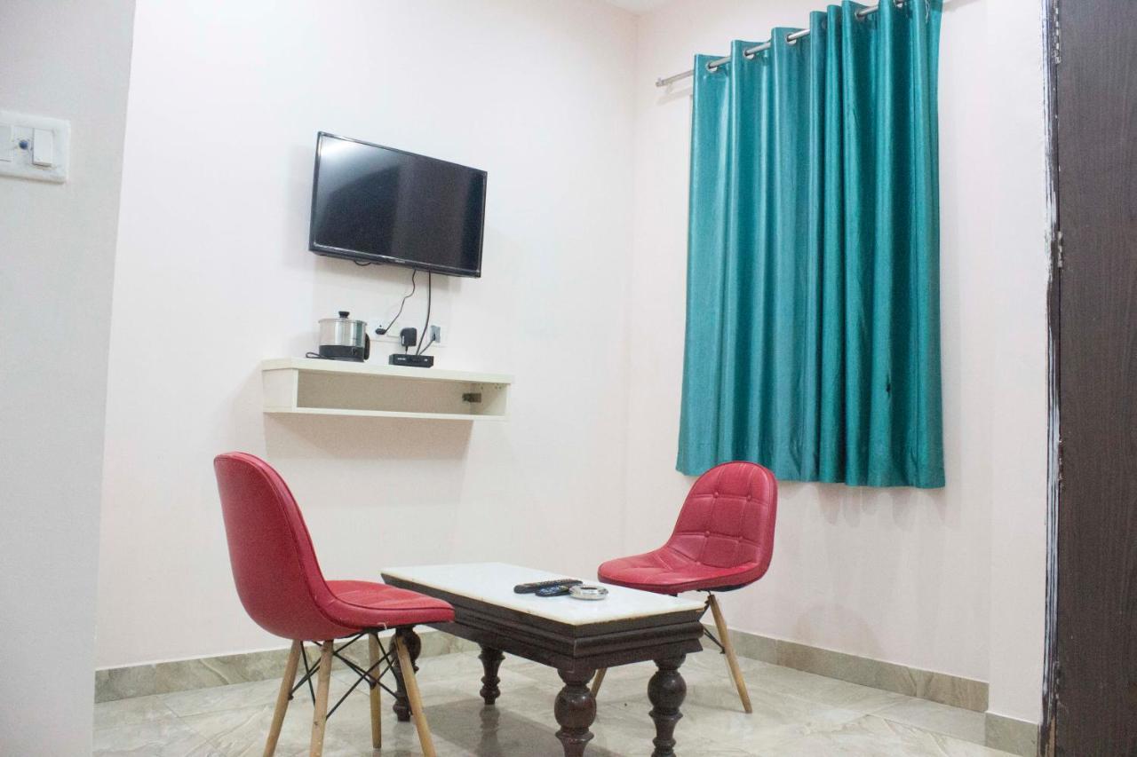 Jsb Hotel Faridabad Exterior foto